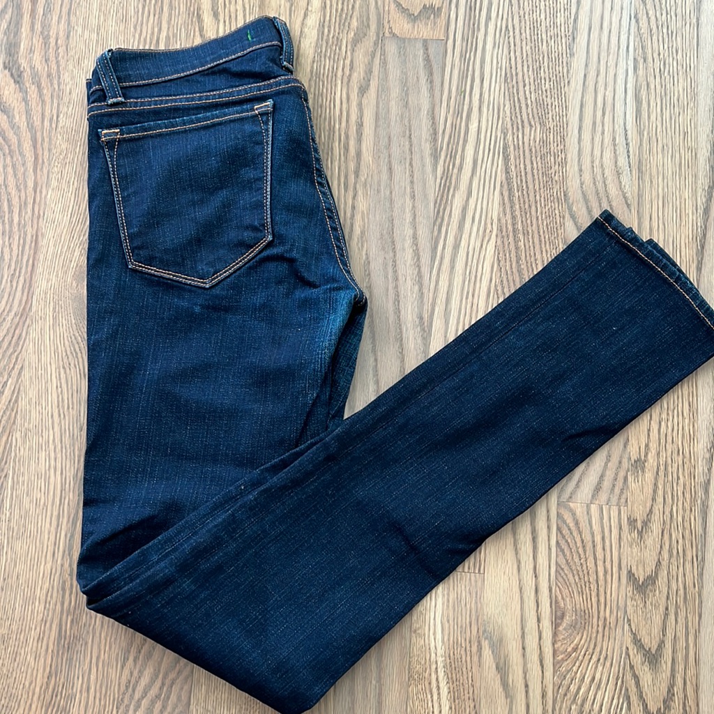 J Brand  Dark Denim  Skinny Jeans  27